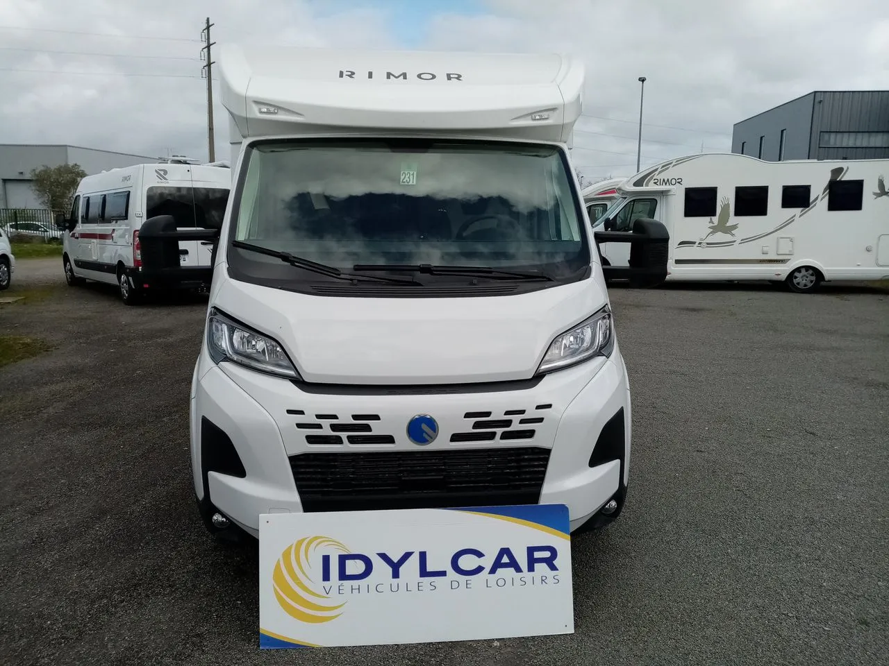 SARUS 66 PLUS BOITE AUTO/ MAXI SOUTE.